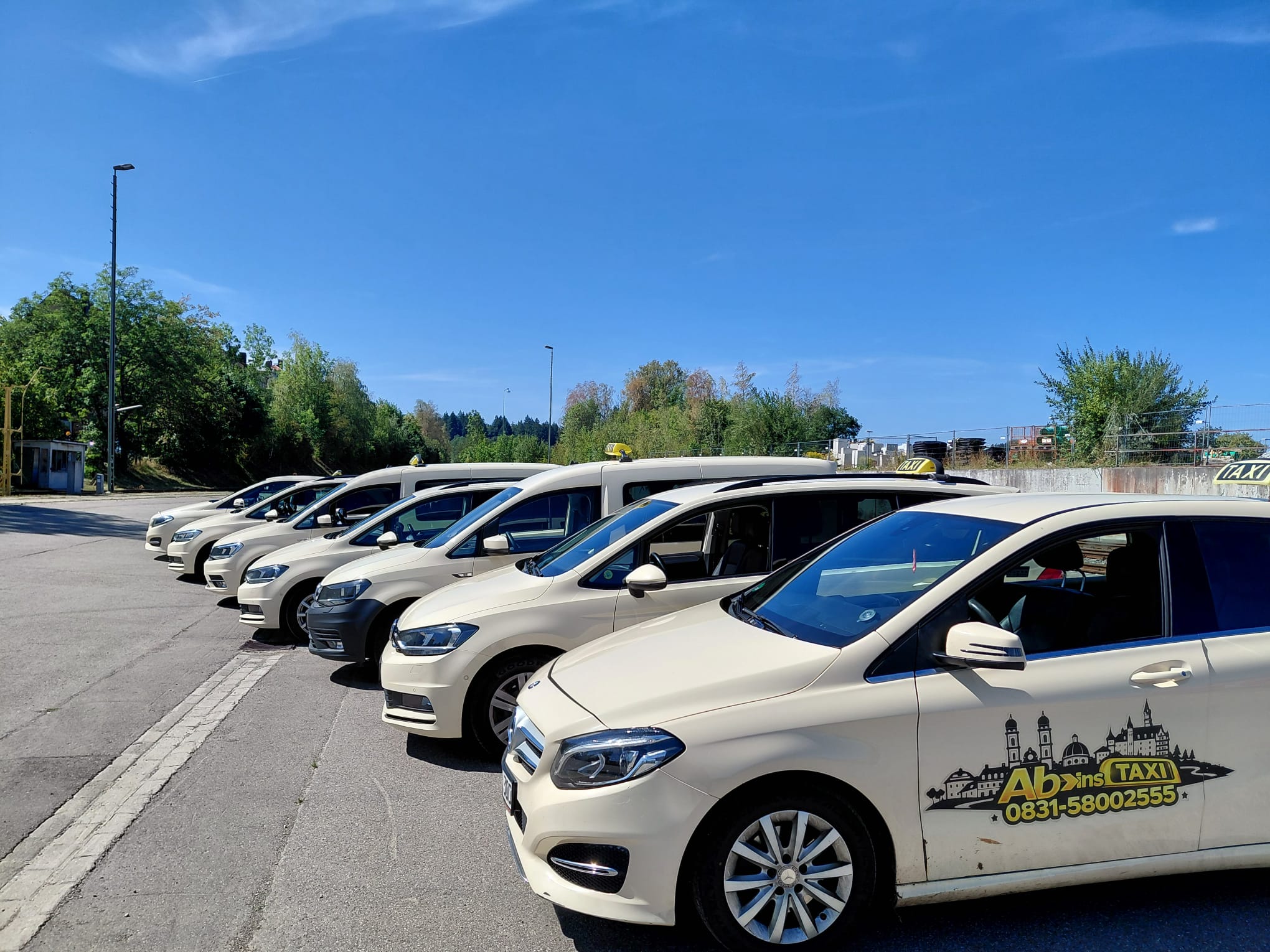 Moderne Fahrzeugflotte von Ab ins Taxi in Kempten